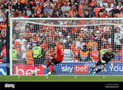 sky bet penalty shootout game